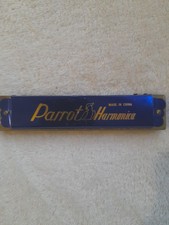 Ancien Harmonica Parrot