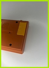 Cache pile Nintendo game &