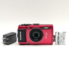 Appareil photo numérique étanche Olympus Tough TG-4 rouge testé au Japon
