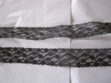 Anciens coupons dentelle de Chantilly