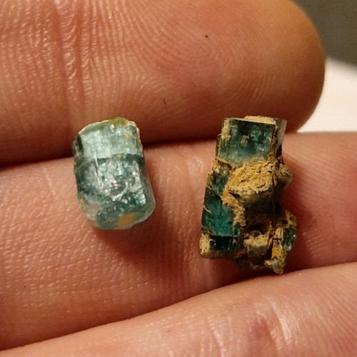 Top green emerald - crystals, 4ct