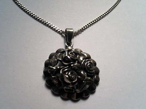 Pendentif ancien chaine - ancien,