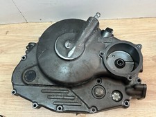 UN CARTER COUVERCLE EMBRAYAGE 12D MOTO SUZUKI 650 DR