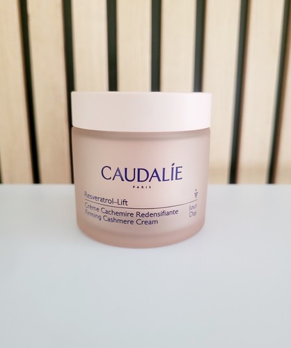 Caudalie resveratrol lift - caudalie,
