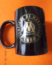MUG OM noir et or