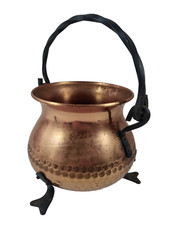 Ancien Chaudron en Cuivre sur 3 Pieds en Fer Forgé avec Anse Décoration Vintage 