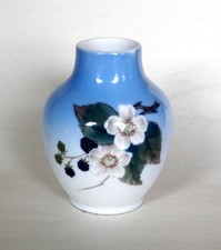 VINTAGE ROYAL COPENHAGEN