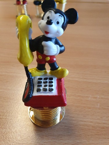 Personnage mickey telephone - personnage,