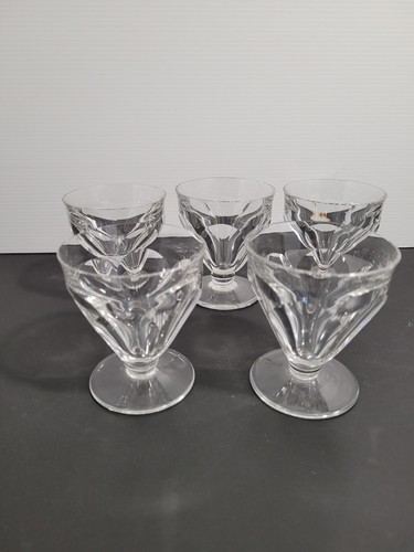 Verres cristal signé - 5,