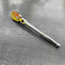 Cliquet à tête flexible