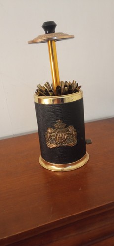 Distributeur cigarettes - distributeur, de