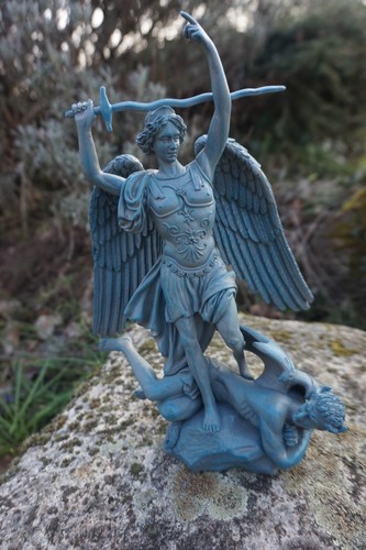 Re0404 figurine statue - re0404,