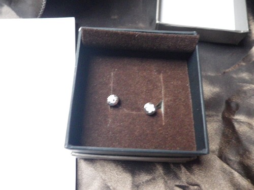 Puce oreilles blanc - puce,