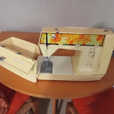 Machine à coudre SINGER STARLET made in France KEMA KEUR 354 CEBEC N6373