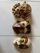 3 ANCIENS MASQUES À SUSPENDRE DE VENISE FAIT MAIN TBE