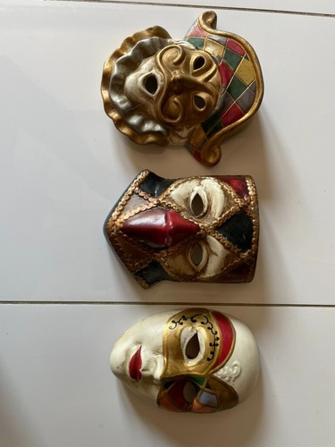 Anciens masques suspendre - 3,