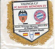 PETIT FANION 10*9 CM BAYERN MUNCHEN Vs VALENCIA.CF FINAL CHAMPIONS LEAGUE 2001