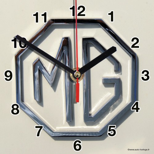 Horloge murale logo - mg, sur