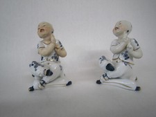 PAIRE DE STATUETTE SUJET