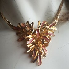 Magnifique Collier  Henkel &