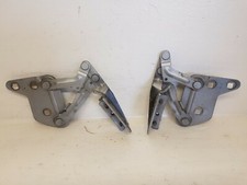 Charnière capot moteur pour