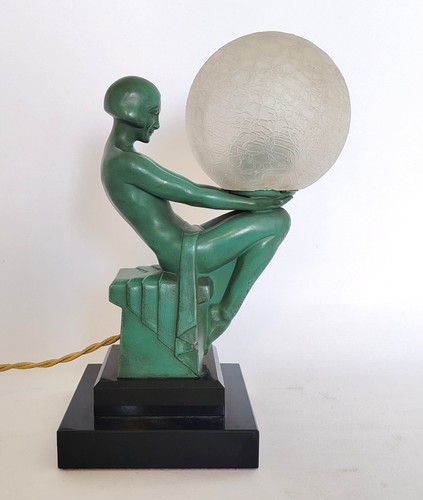 Lampe délassement par - "délassement",