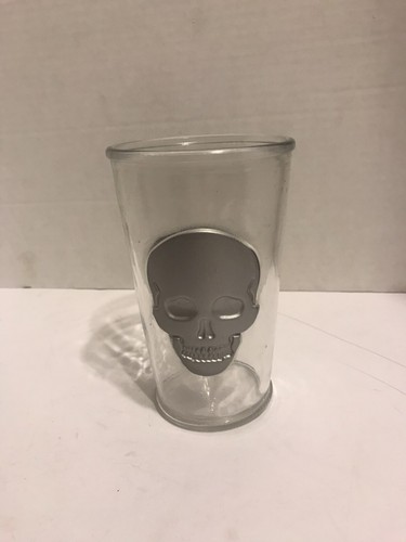 Silver skull glass tumbler - silver,