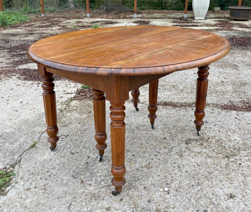 Table pieds bon - état, 238