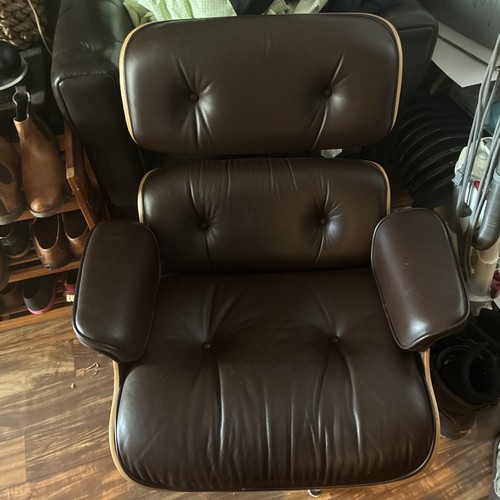 Eames lounge chair - by, herman