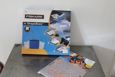 Shapeboss Fiskars + 6 pochoirs scrapbooking