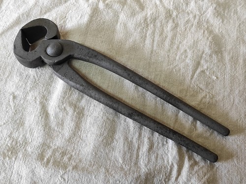 Outil ancien grande pince - ancien,