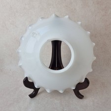 Abat-Jour en Verre Opalin Blanc Schott & Gen Jena – Bord Ondulé – Suspension