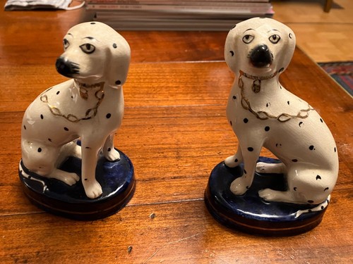 Paire figurines faïence - paire,