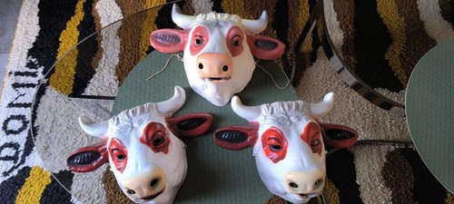 Trois anciens masques carnaval - anciens,