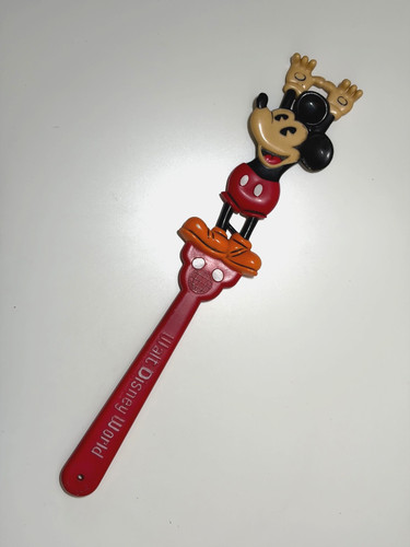 Gratte dos mickey mouse - mickey,