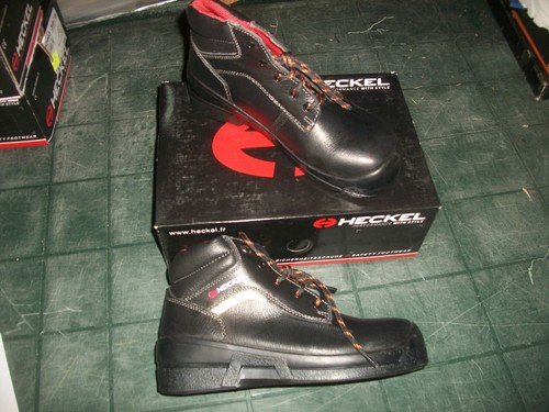 Paire chaussure de - de,