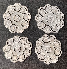 Napperon brodée tissu ajouré coton blanc