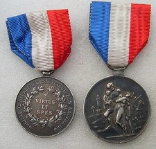 2 MEDAILLES ARGENT 1907