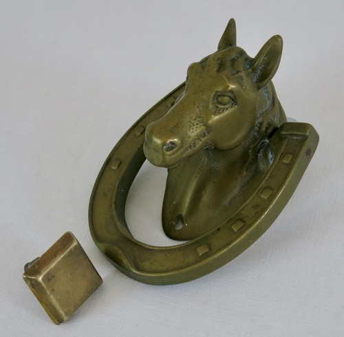 Heurtoir tete cheval - de,