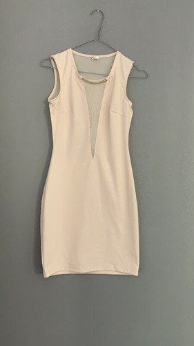 Robe moulante semi