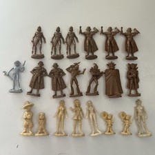 Lot 21 figurines pvc atlantic