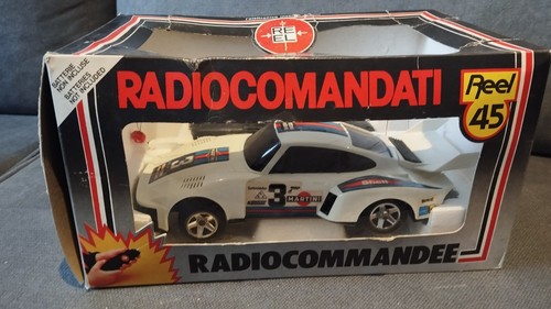 Voiture radiocommandée - voiture,