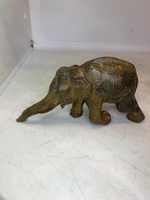 ELEPHANT EN BRONZE SIGNE P