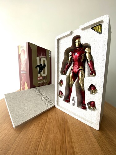 Hot toys mms489 - hot, iron