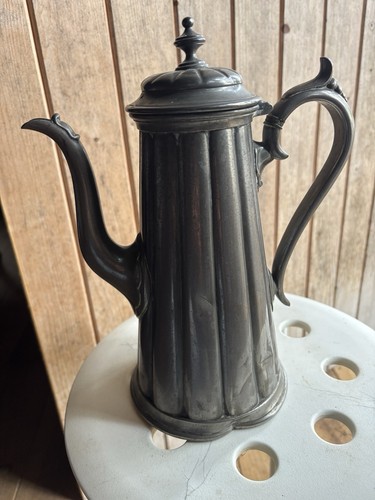 Cafetière ancienne métal