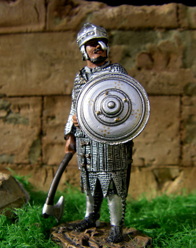 Soldat plomb moyen - :,