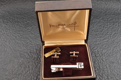 Pince cravate boutons de - et,