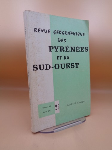 Revue géographique des