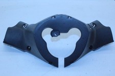 Cache guidon inférieur