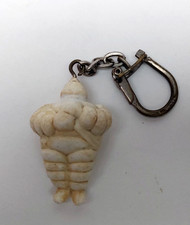 jouet mini figurine Vintage porte clef clé Bonhomme Michelin Pneu non articulé